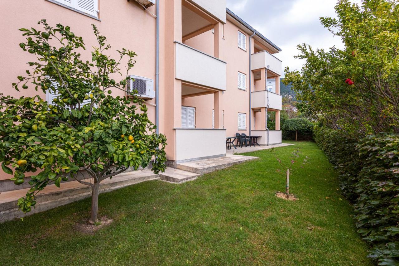 Apartments Crnekovic IV Baška Eksteriør bilde