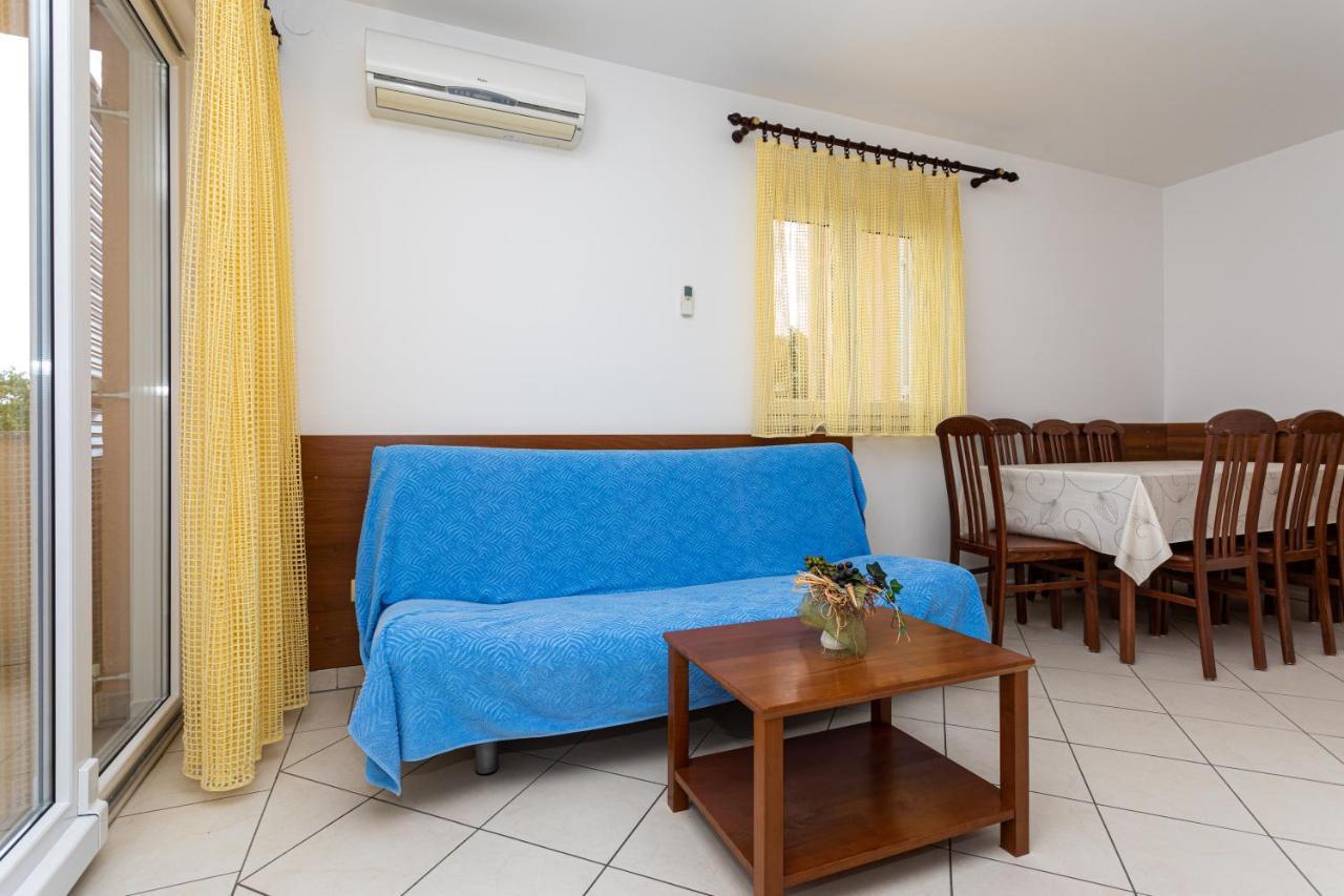 Apartments Crnekovic IV Baška Eksteriør bilde