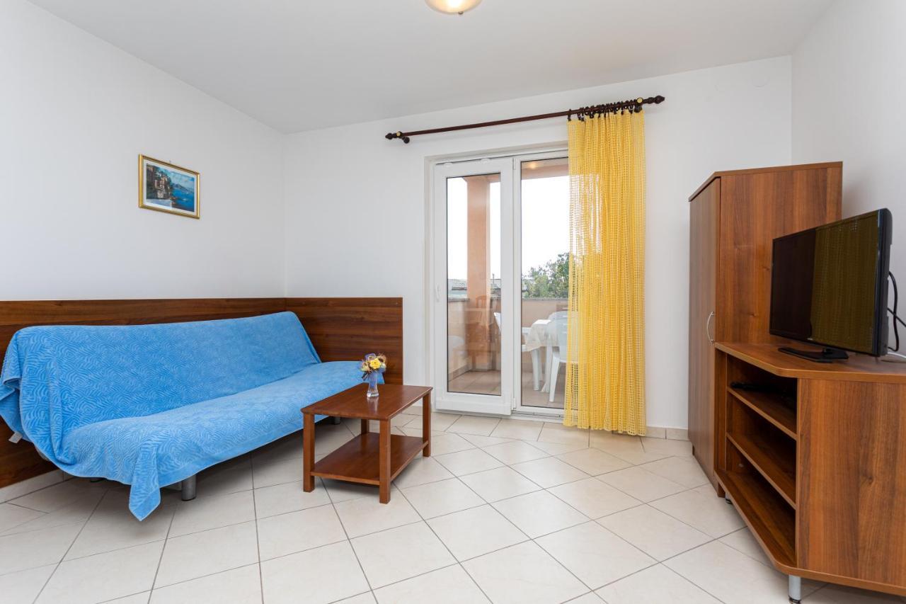 Apartments Crnekovic IV Baška Eksteriør bilde