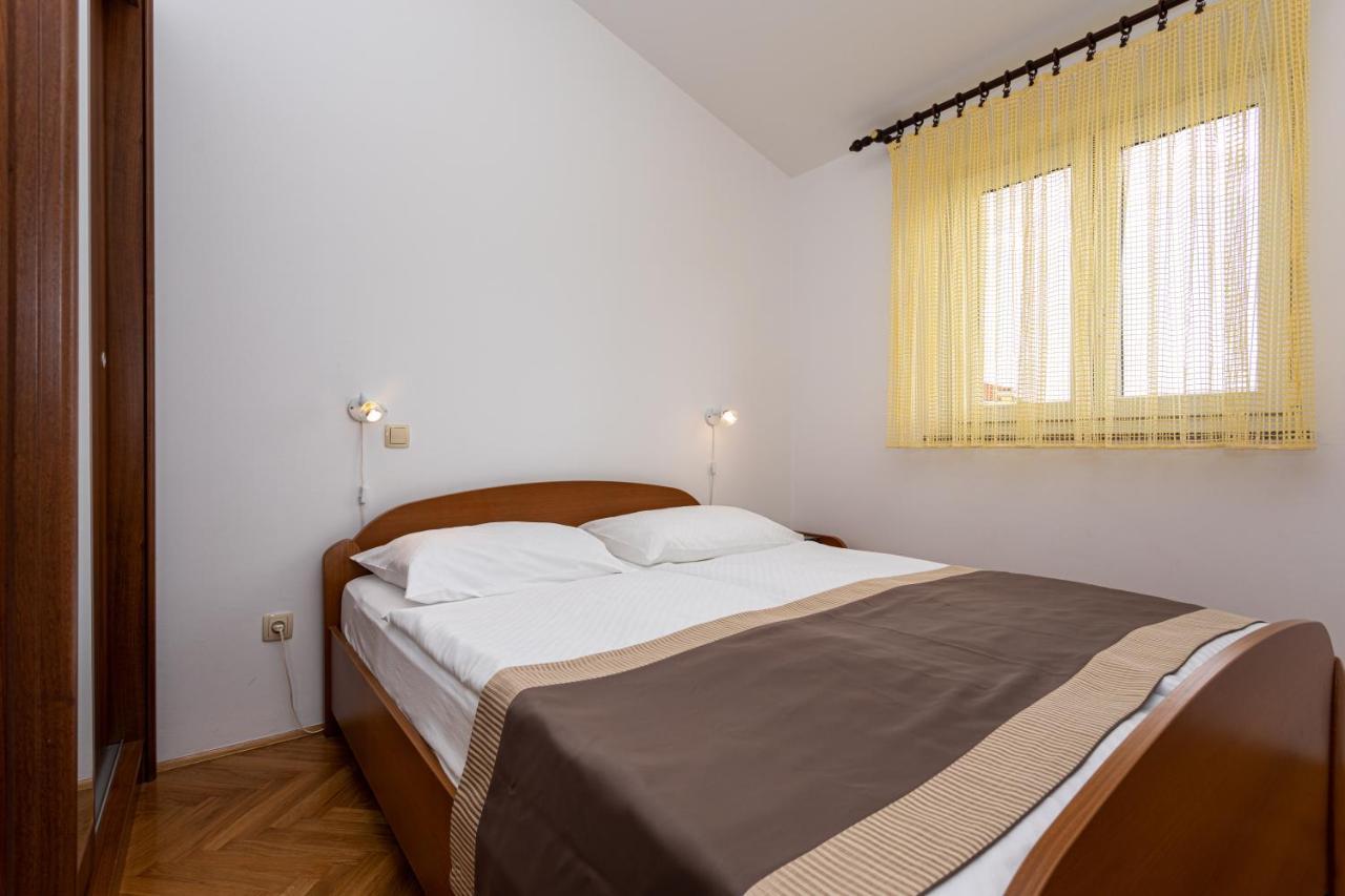 Apartments Crnekovic IV Baška Eksteriør bilde
