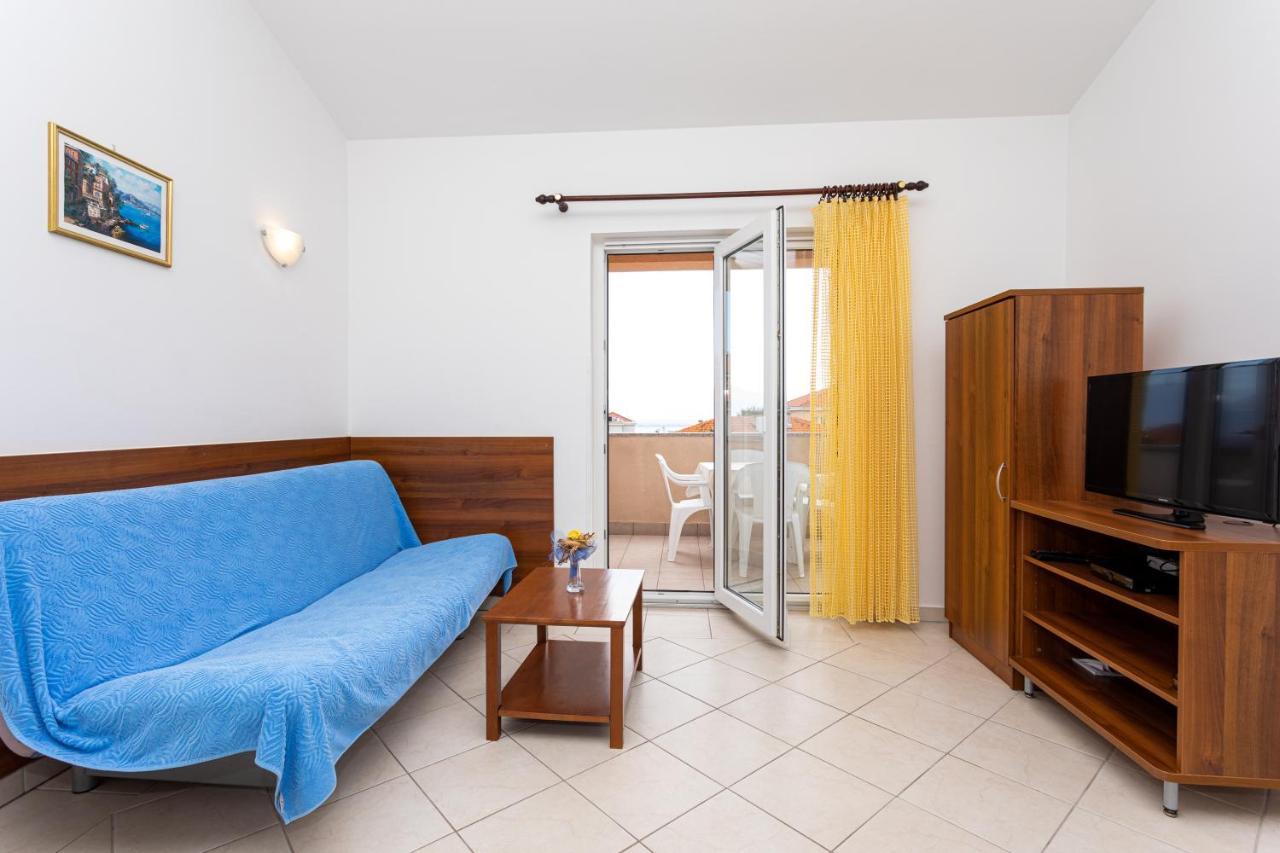 Apartments Crnekovic IV Baška Eksteriør bilde