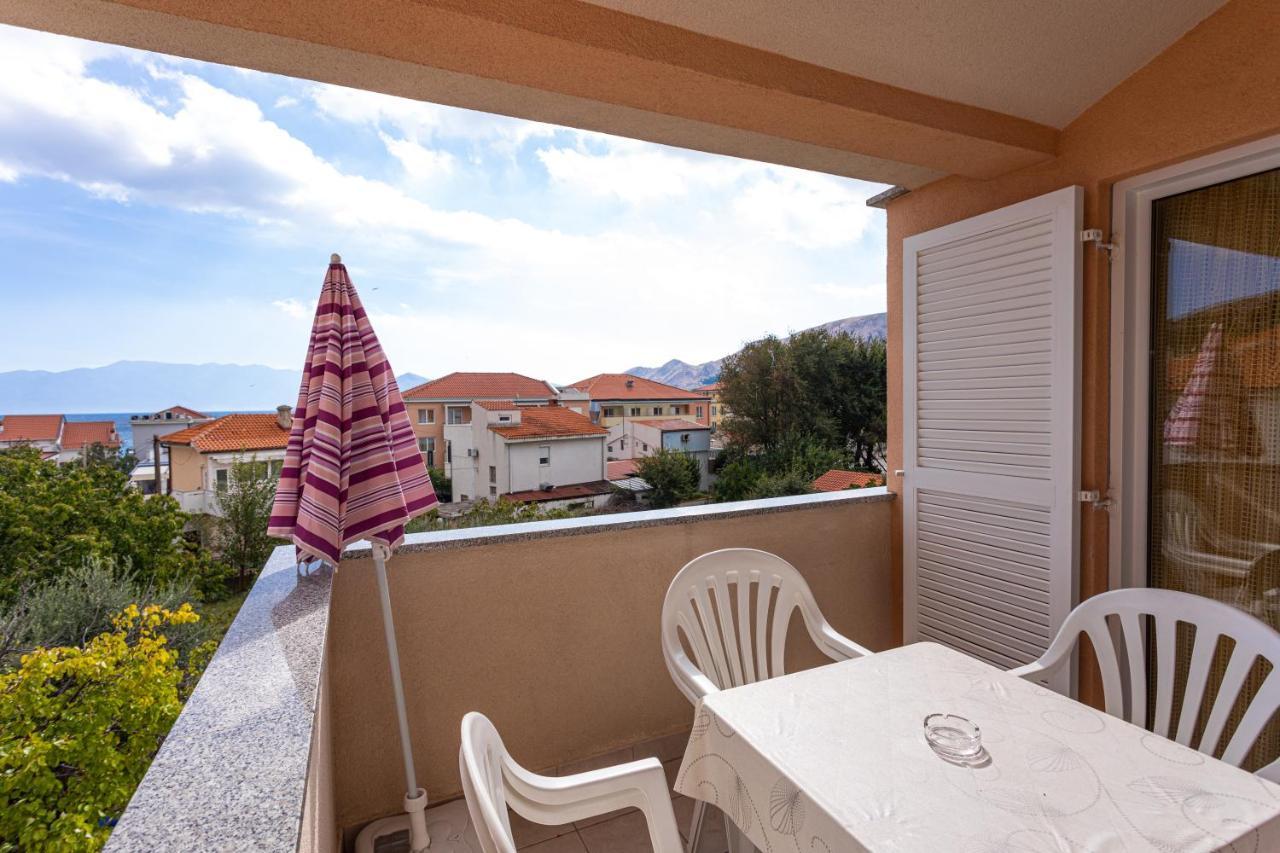 Apartments Crnekovic IV Baška Eksteriør bilde