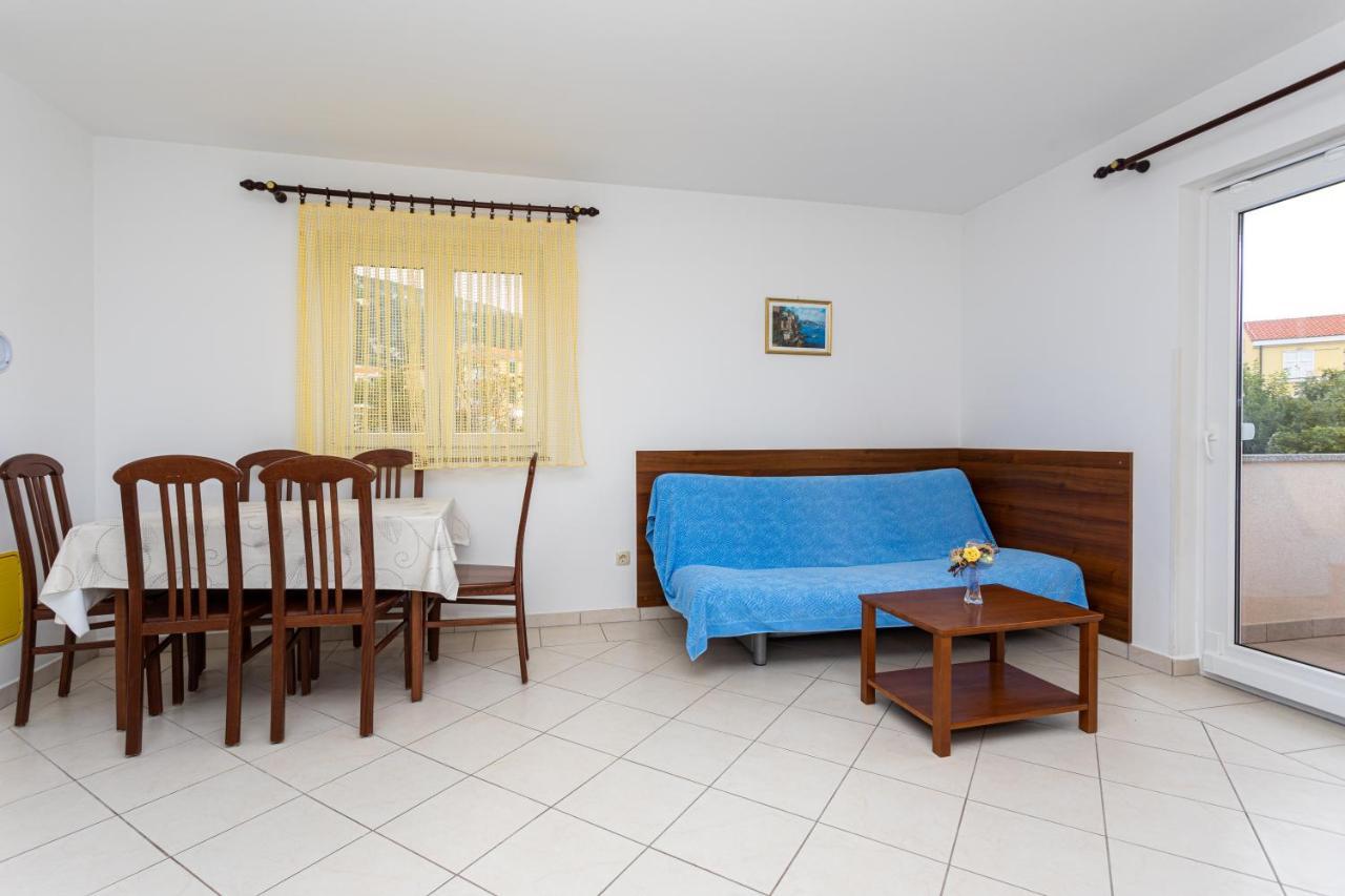Apartments Crnekovic IV Baška Eksteriør bilde