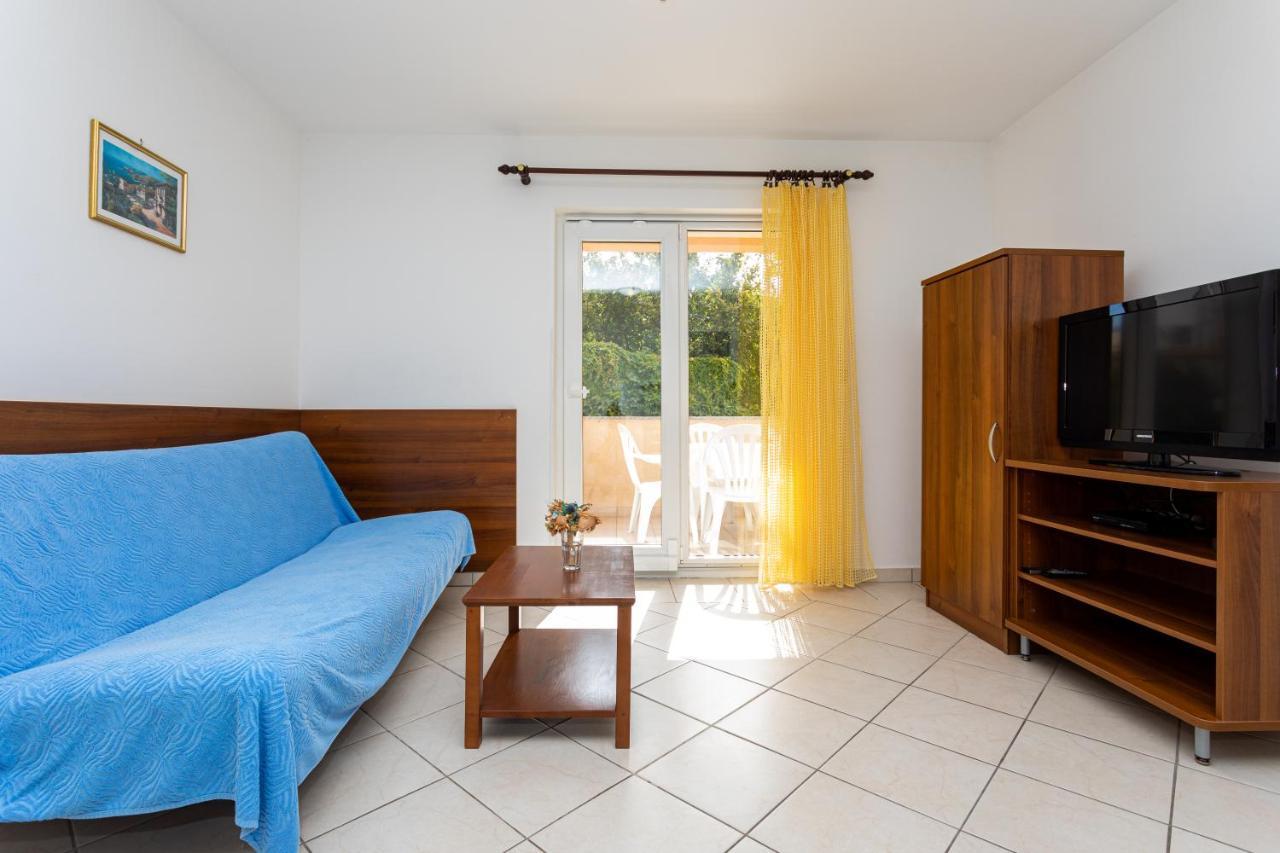 Apartments Crnekovic IV Baška Eksteriør bilde