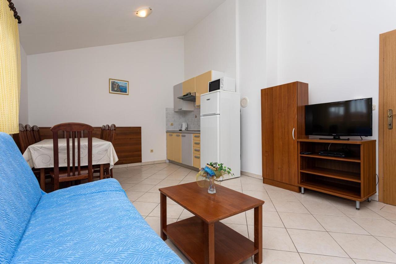 Apartments Crnekovic IV Baška Eksteriør bilde